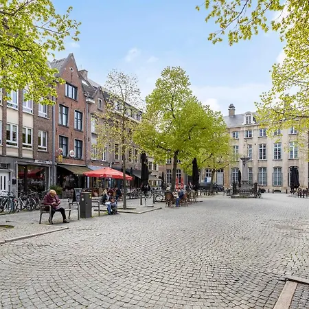 Vrijdagmarkt By Lit D'art * Antwerpen